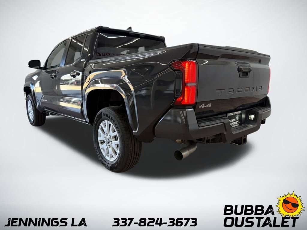 2025 Toyota Tacoma SR5 photo 3