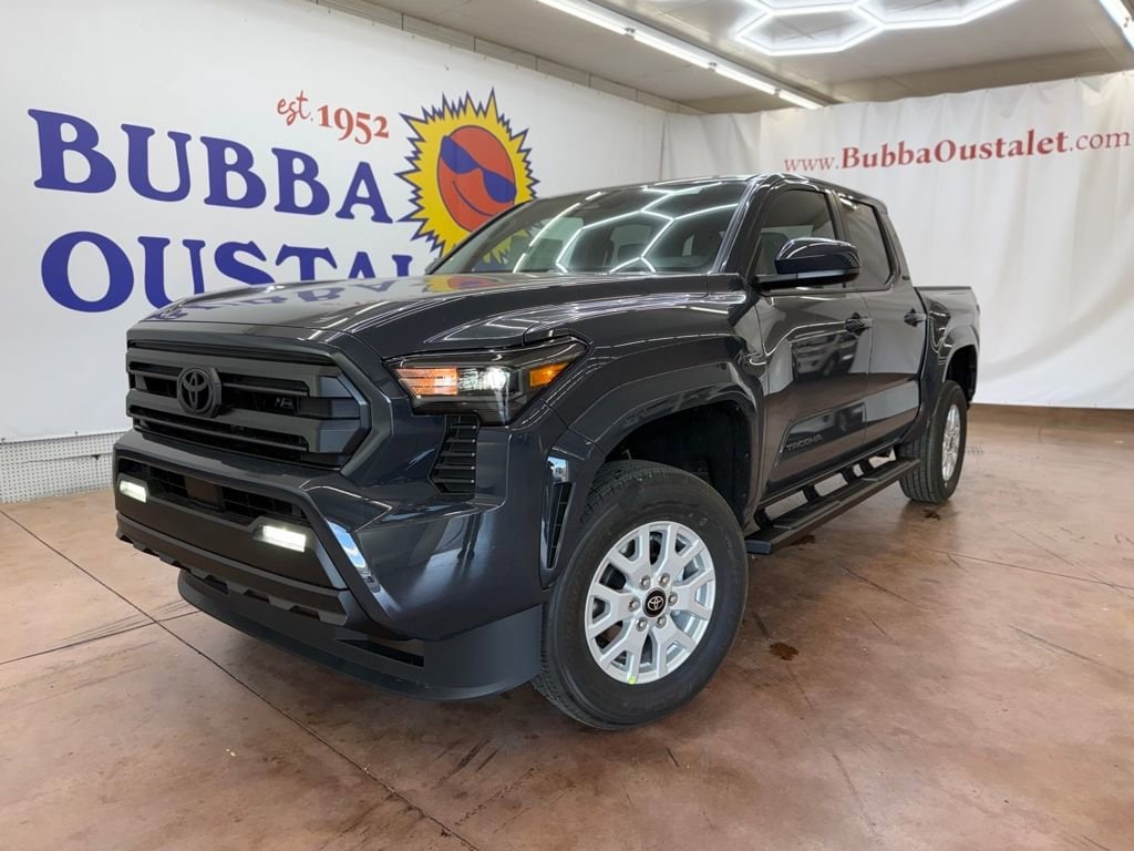 2025 Toyota Tacoma SR5's photo