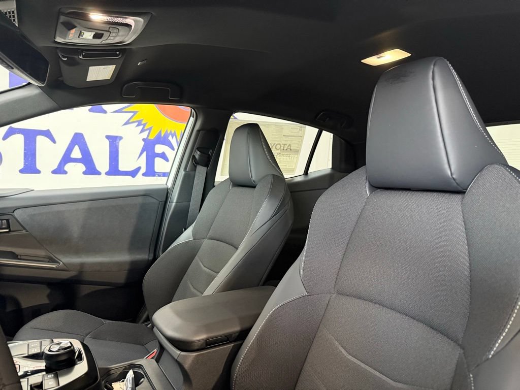 2026 Toyota C-HR SE - Photo 10