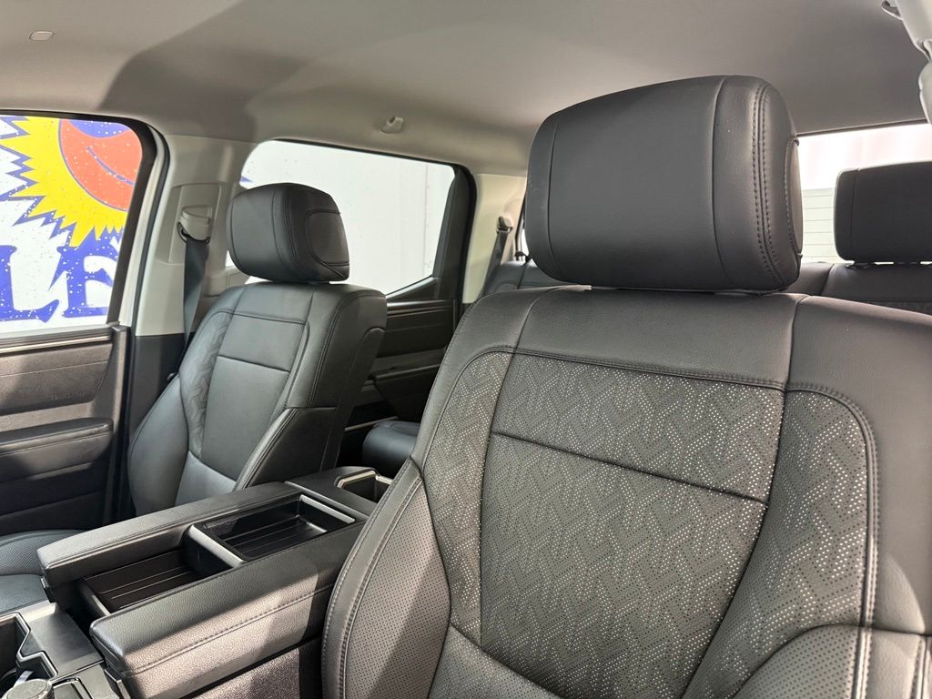 2024 Toyota Tundra SR5 - Photo 8