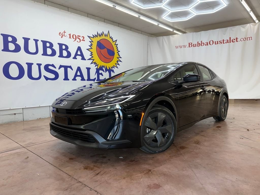 2026 Toyota Prius LE's photo