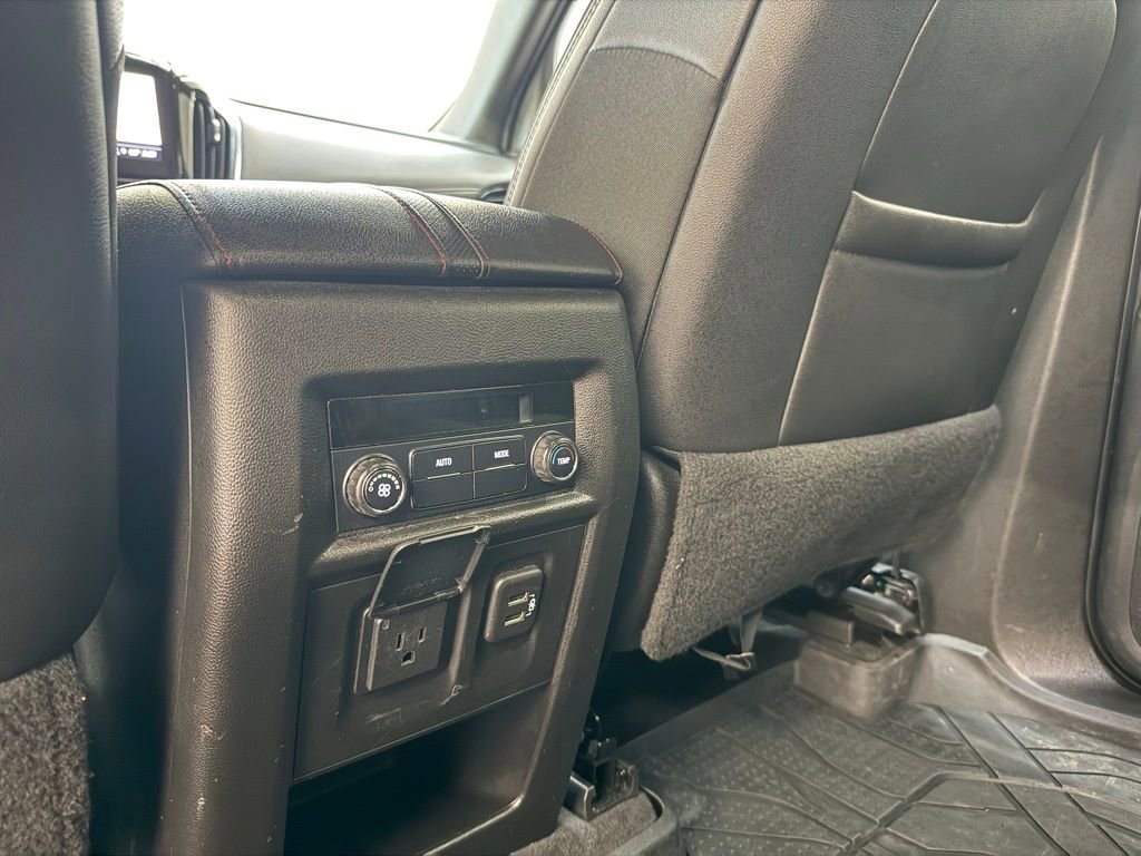 2022 Chevrolet Traverse RS - Photo 17