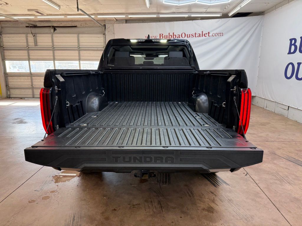2022 Toyota Tundra Limited - Photo 17