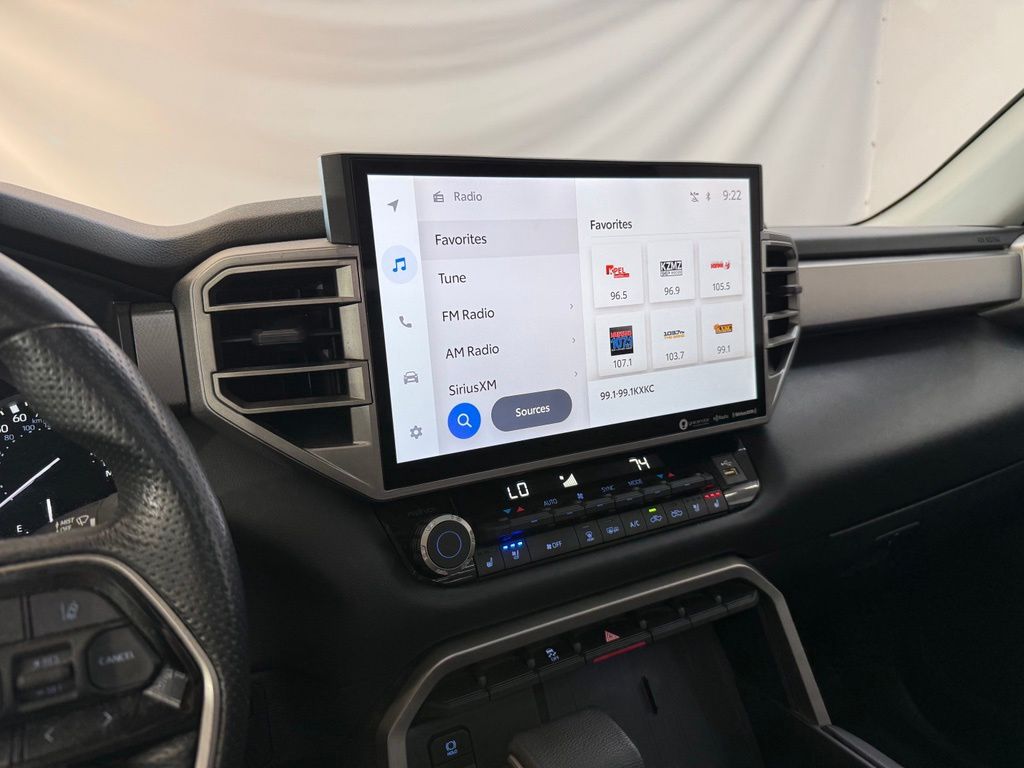 2022 Toyota Tundra Limited - Photo 12