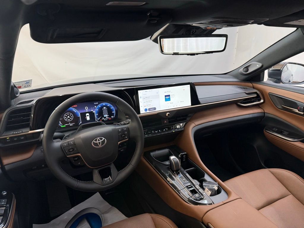 2026 Toyota Crown Signia Limited - Photo 11