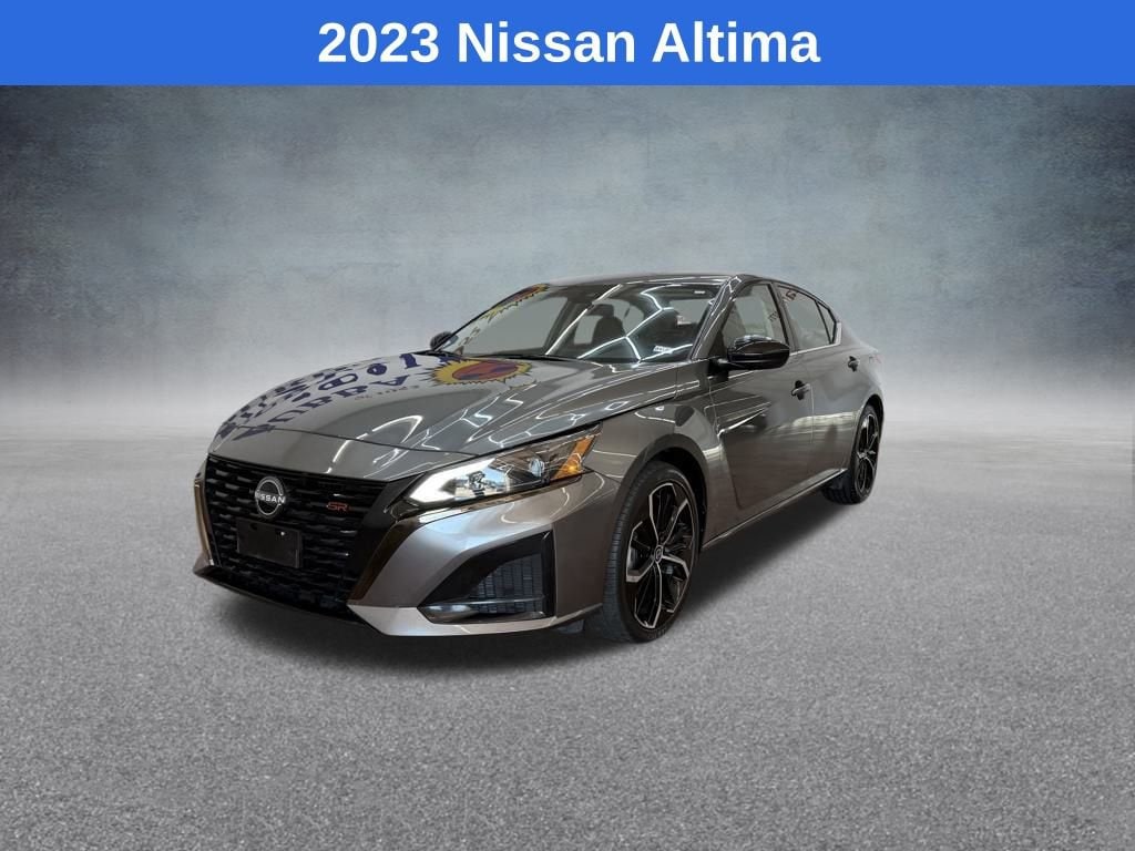 2023 Nissan Altima SR