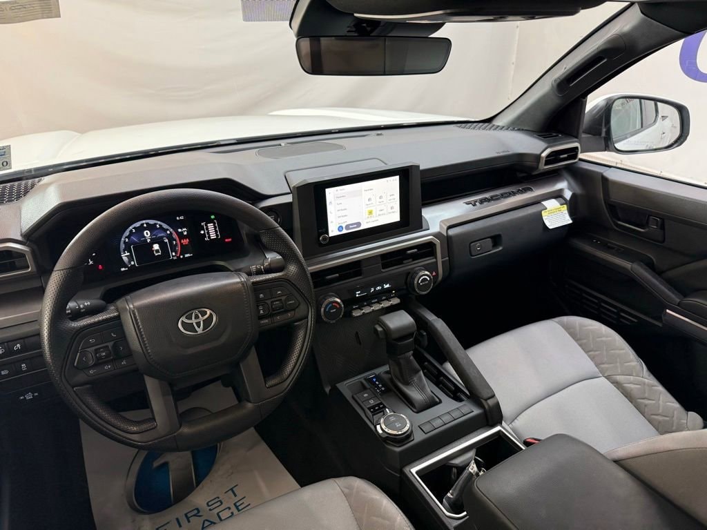 2026 Toyota Tacoma SR5 - Photo 11