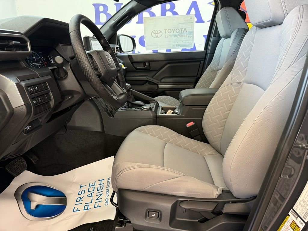 2026 Toyota Tacoma SR5 - Photo 12
