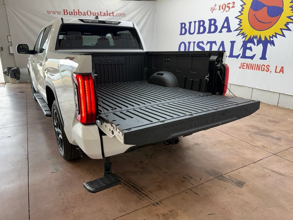 2026 Toyota Tundra SR5 - Photo 18