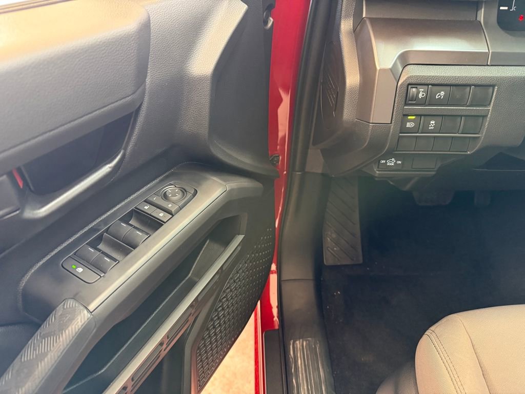 2026 Toyota Tacoma SR5 - Photo 13