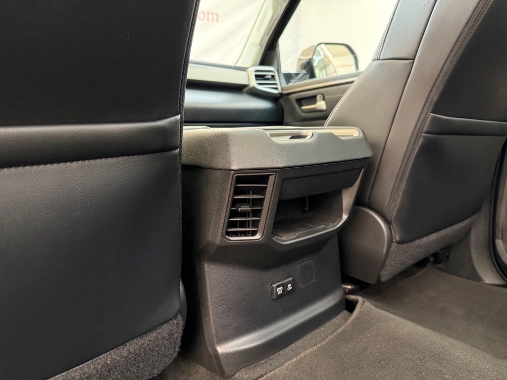 2022 Toyota Tundra Limited - Photo 16