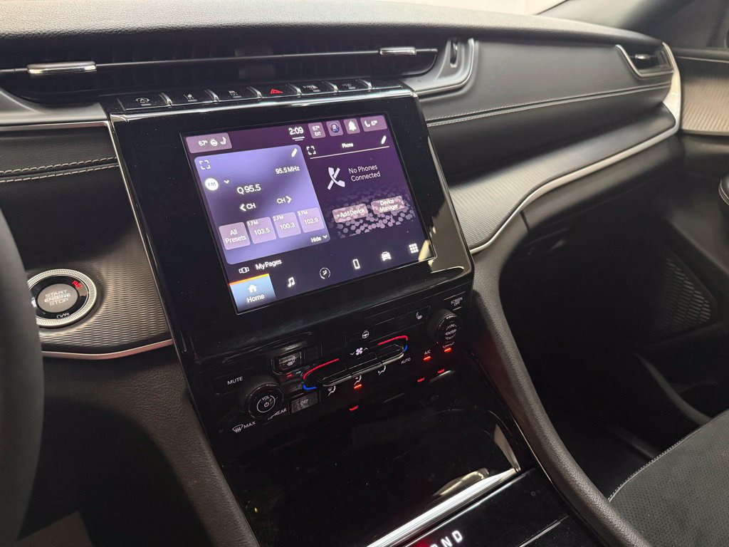2023 Jeep Grand Cherokee Altitude - Photo 13