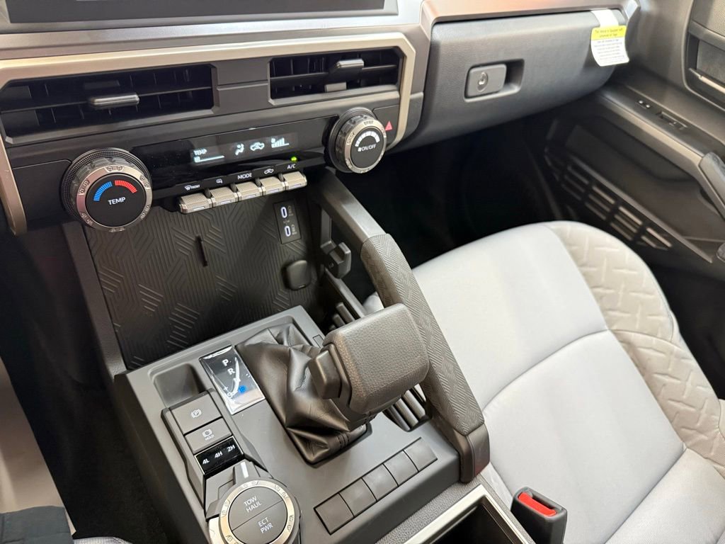 2026 Toyota Tacoma SR5 - Photo 16