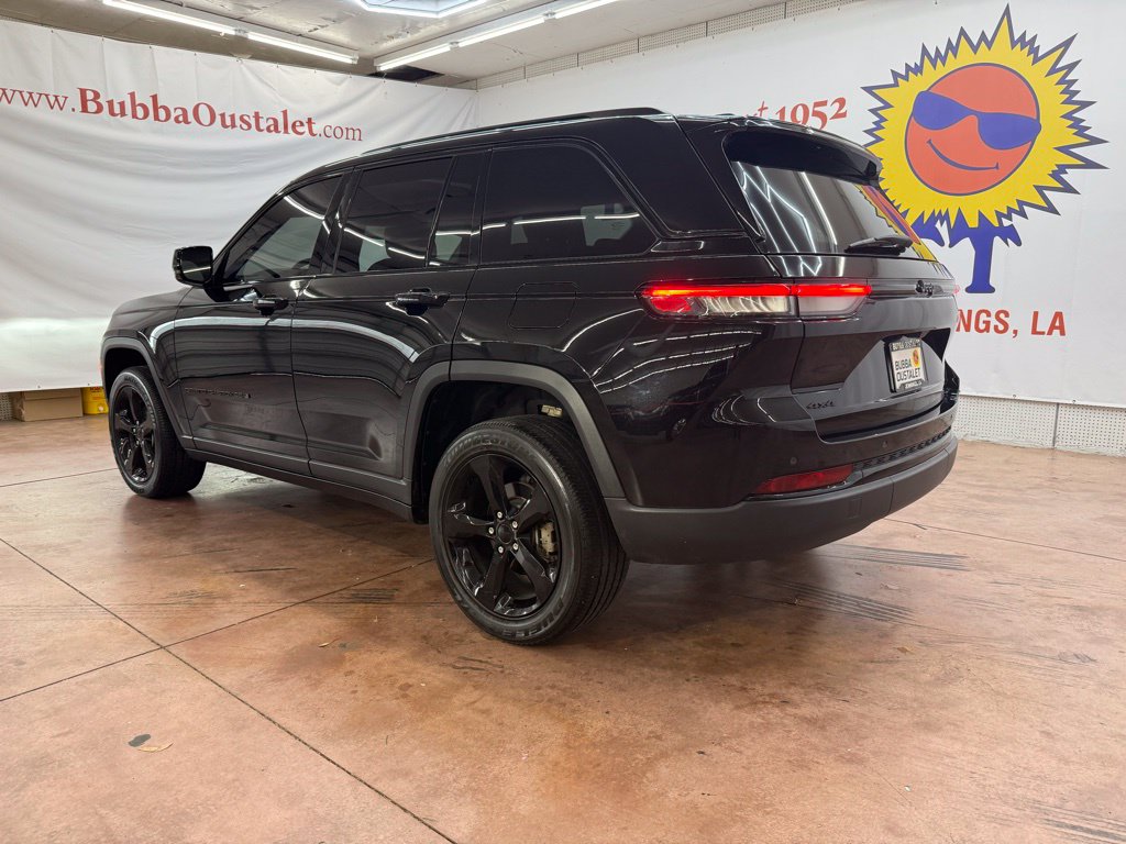 2023 Jeep Grand Cherokee Altitude - Photo 3