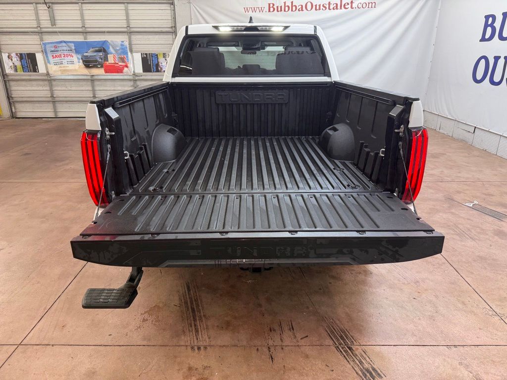 2024 Toyota Tundra SR5 - Photo 18