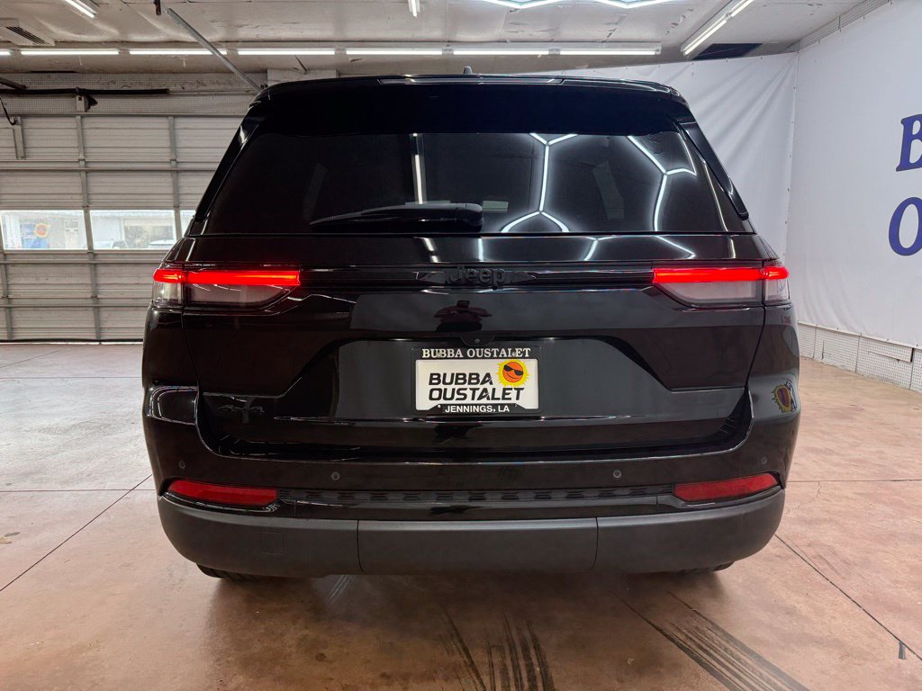 2023 Jeep Grand Cherokee Altitude - Photo 4