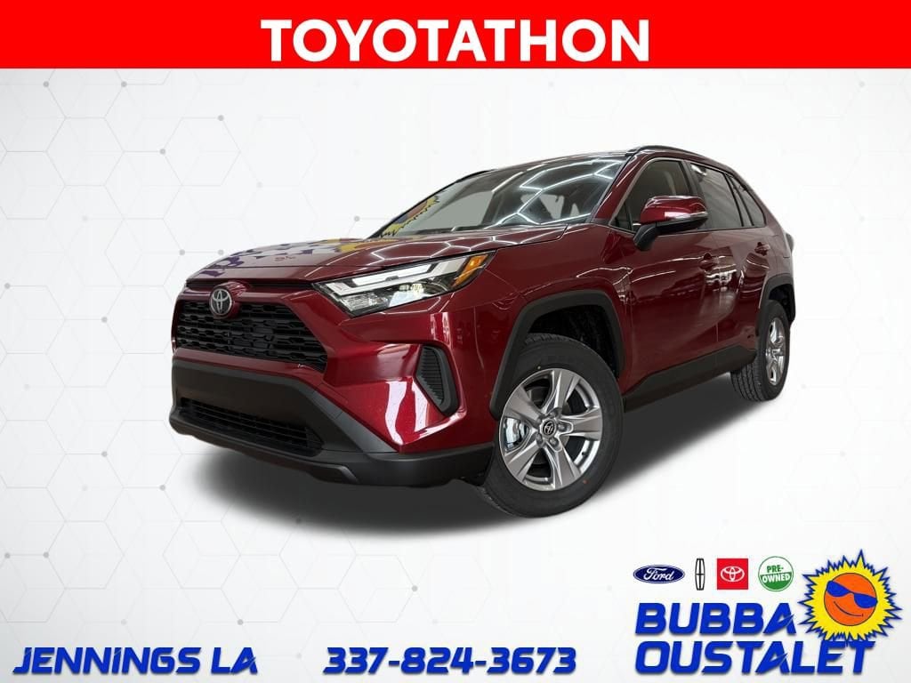 2025 Toyota RAV4 XLE's photo