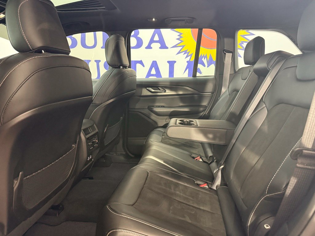 2023 Jeep Grand Cherokee Altitude - Photo 16