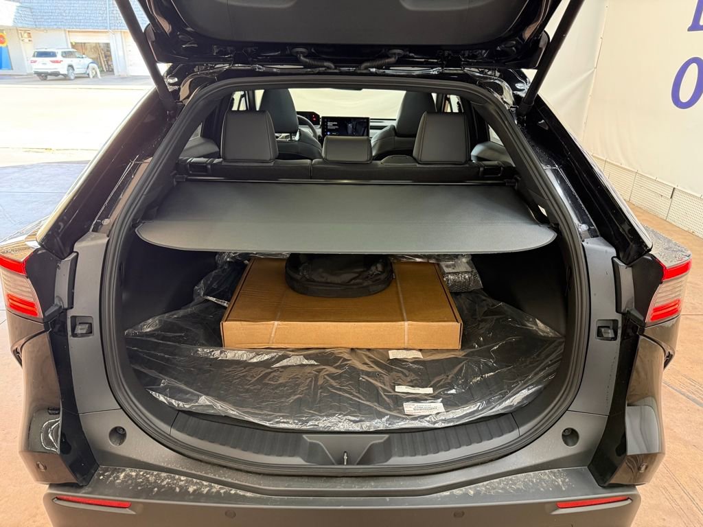 2026 Toyota bZ XLE - Photo 17