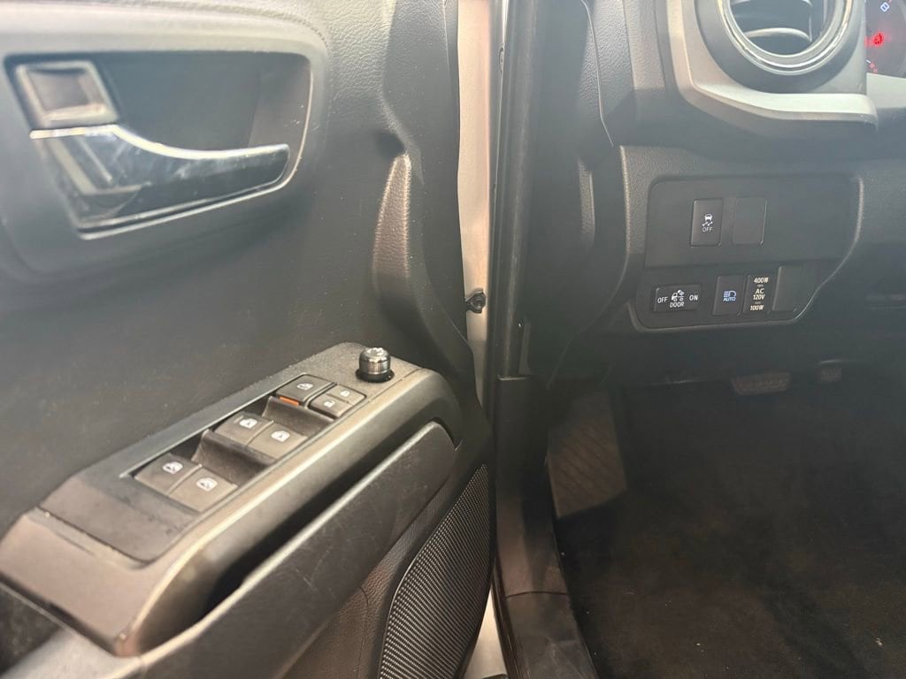 2022 Toyota Tacoma TRD Off Road - Photo 12