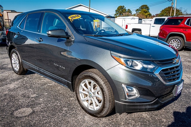 Used 2018 Chevrolet Equinox LT with VIN 2GNAXSEV8J6248318 for sale in Pocomoke City, MD