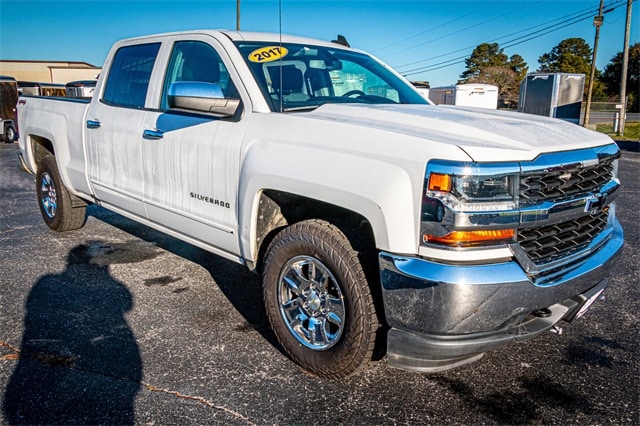 Used 2017 Chevrolet Silverado 1500 LT with VIN 1GCUKREC5HF217801 for sale in Pocomoke City, MD