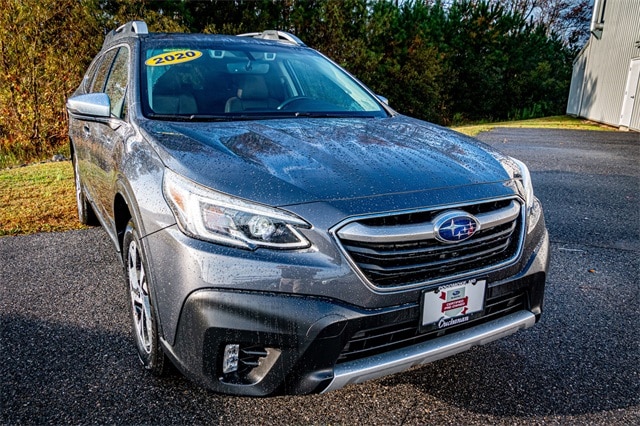 2020 Subaru Outback Touring's photo