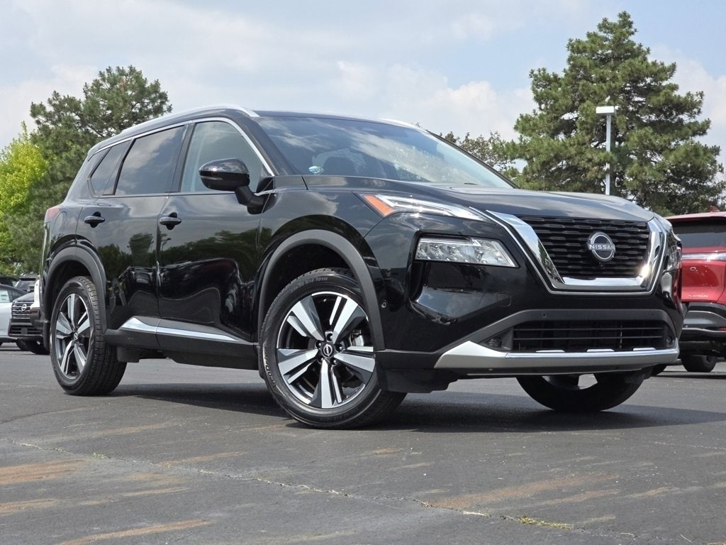 Used 2022 Nissan Rogue Platinum with VIN JN8BT3DD1NW271415 for sale in Hilliard, OH