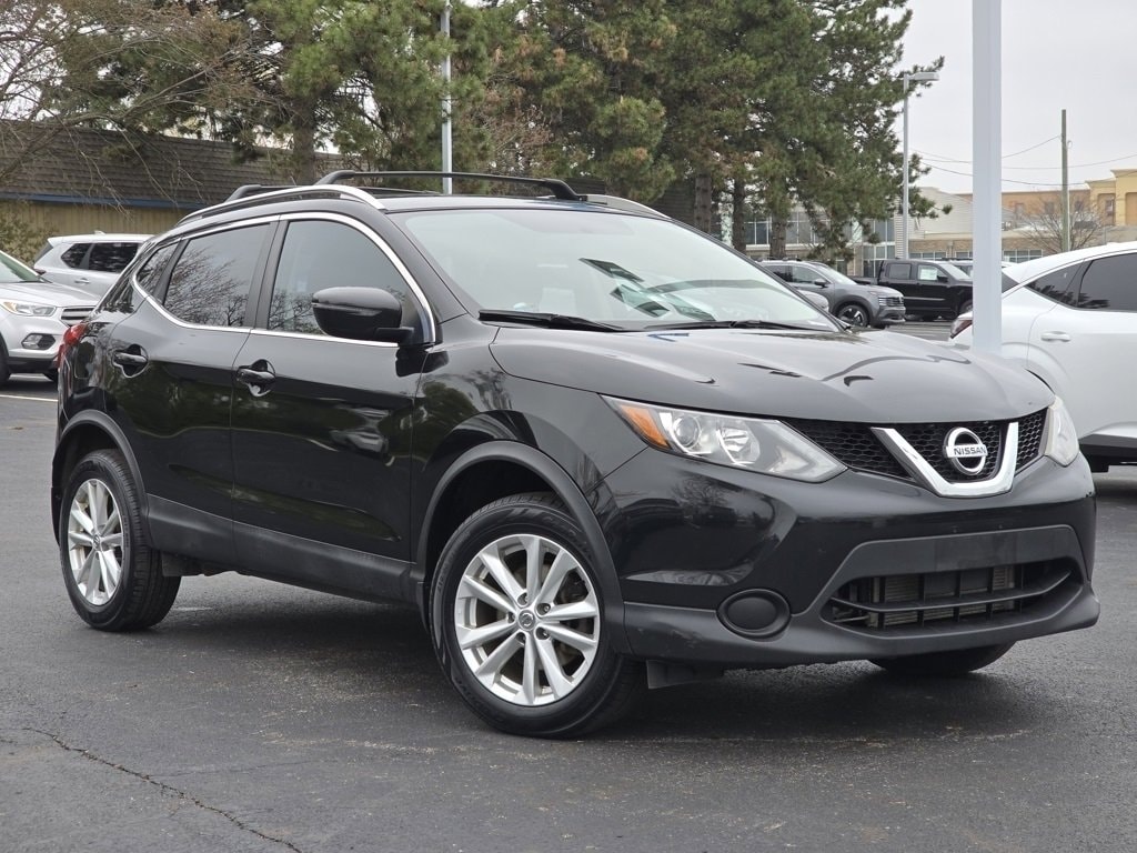 Used 2018 Nissan Rogue Sport SV with VIN JN1BJ1CR6JW206334 for sale in Hilliard, OH