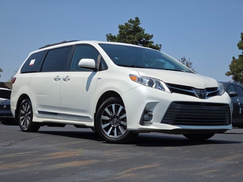 Used 2019 Toyota Sienna XLE Premium with VIN 5TDDZ3DC6KS212835 for sale in Hilliard, OH