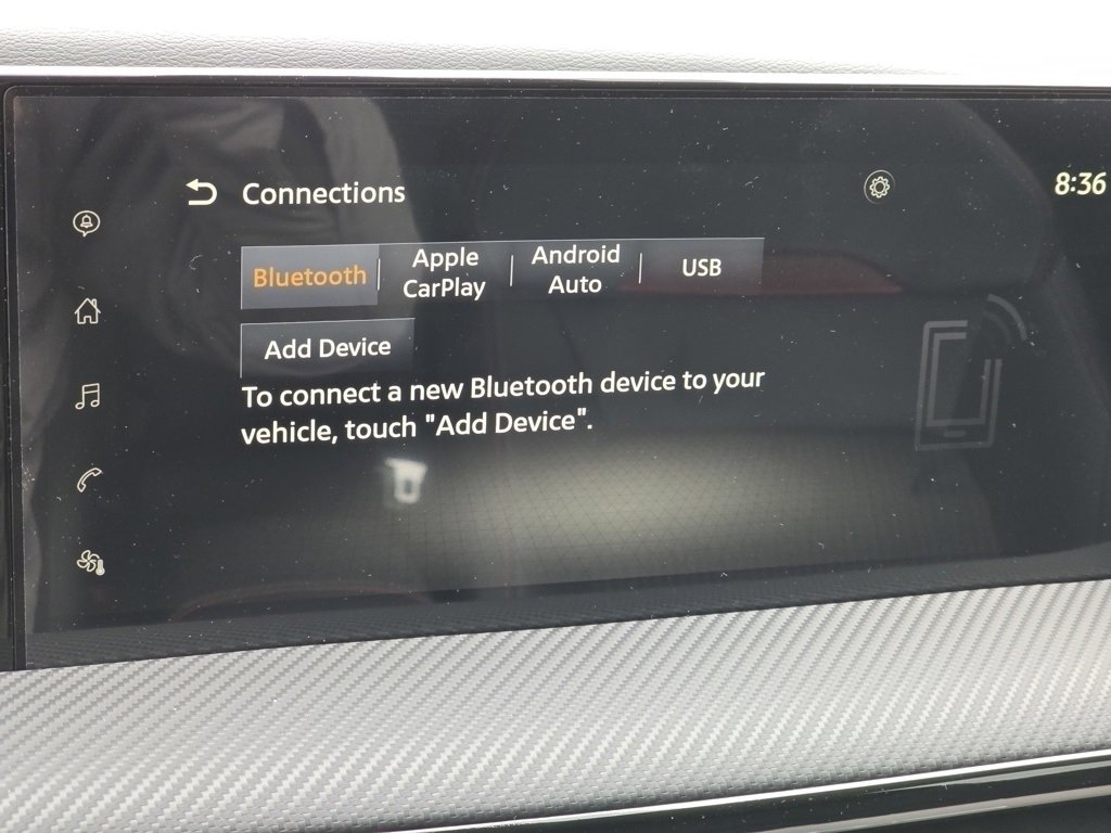 2025 Nissan Kicks SR photo 3