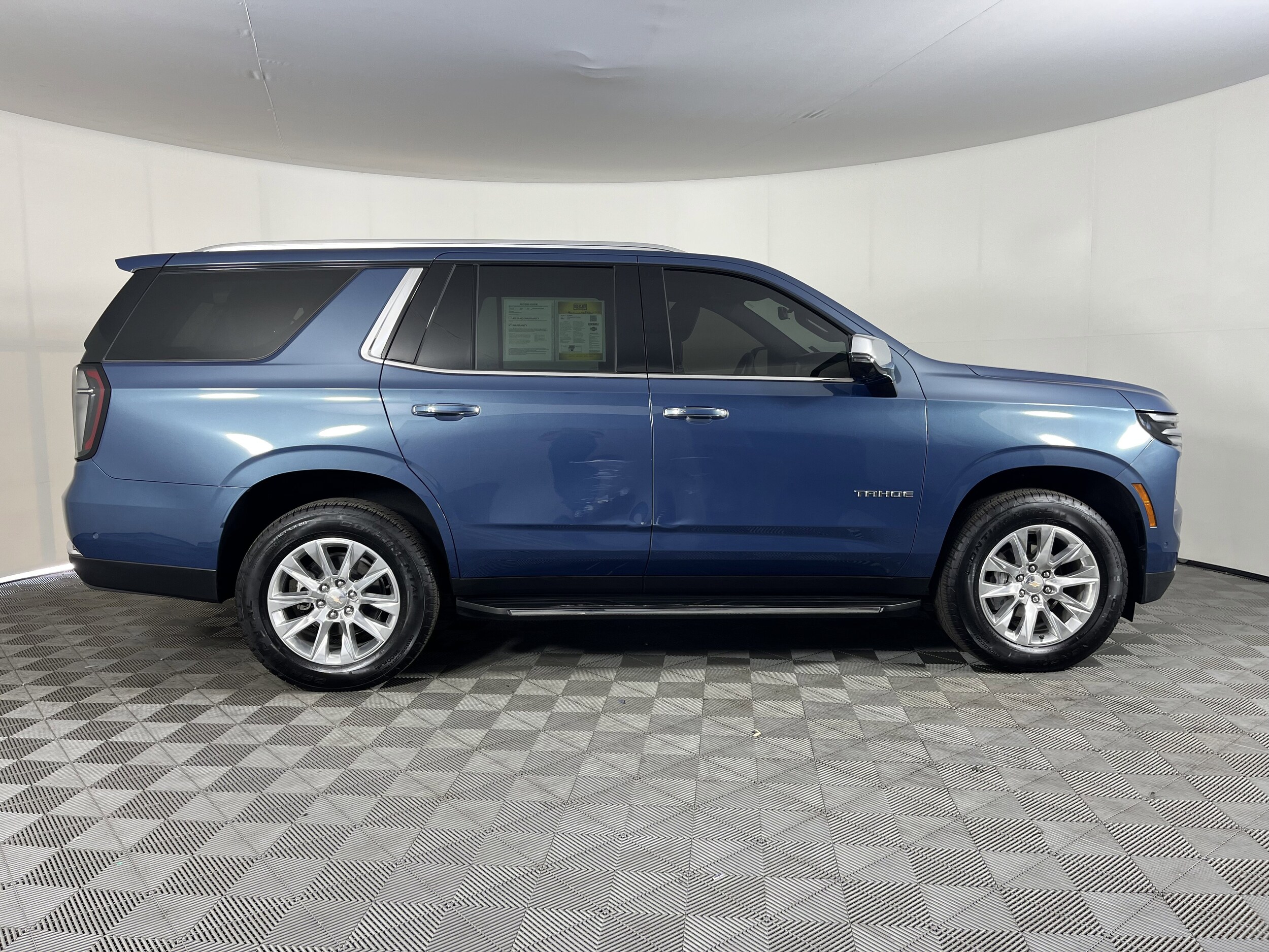 2025 Chevrolet Tahoe Premier photo 4