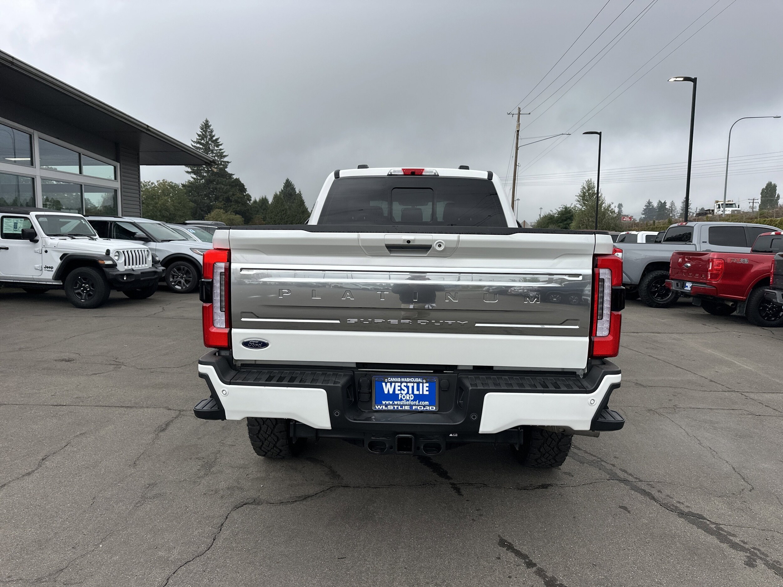 2024 Ford F-250 Platinum photo 4