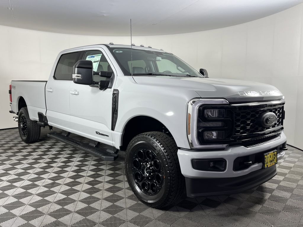 New 2025 Ford F-350SD Lariat Truck