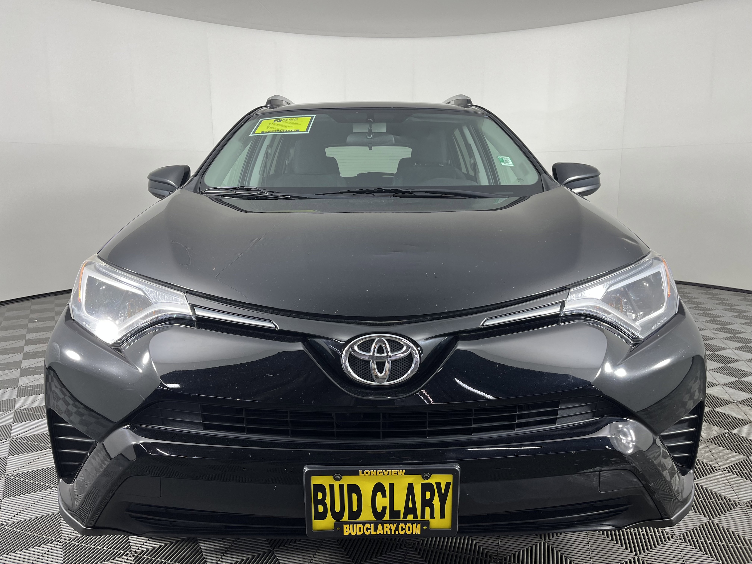 Used 2016 Toyota RAV4 LE with VIN 2T3BFREV0GW504490 for sale in Longview, WA