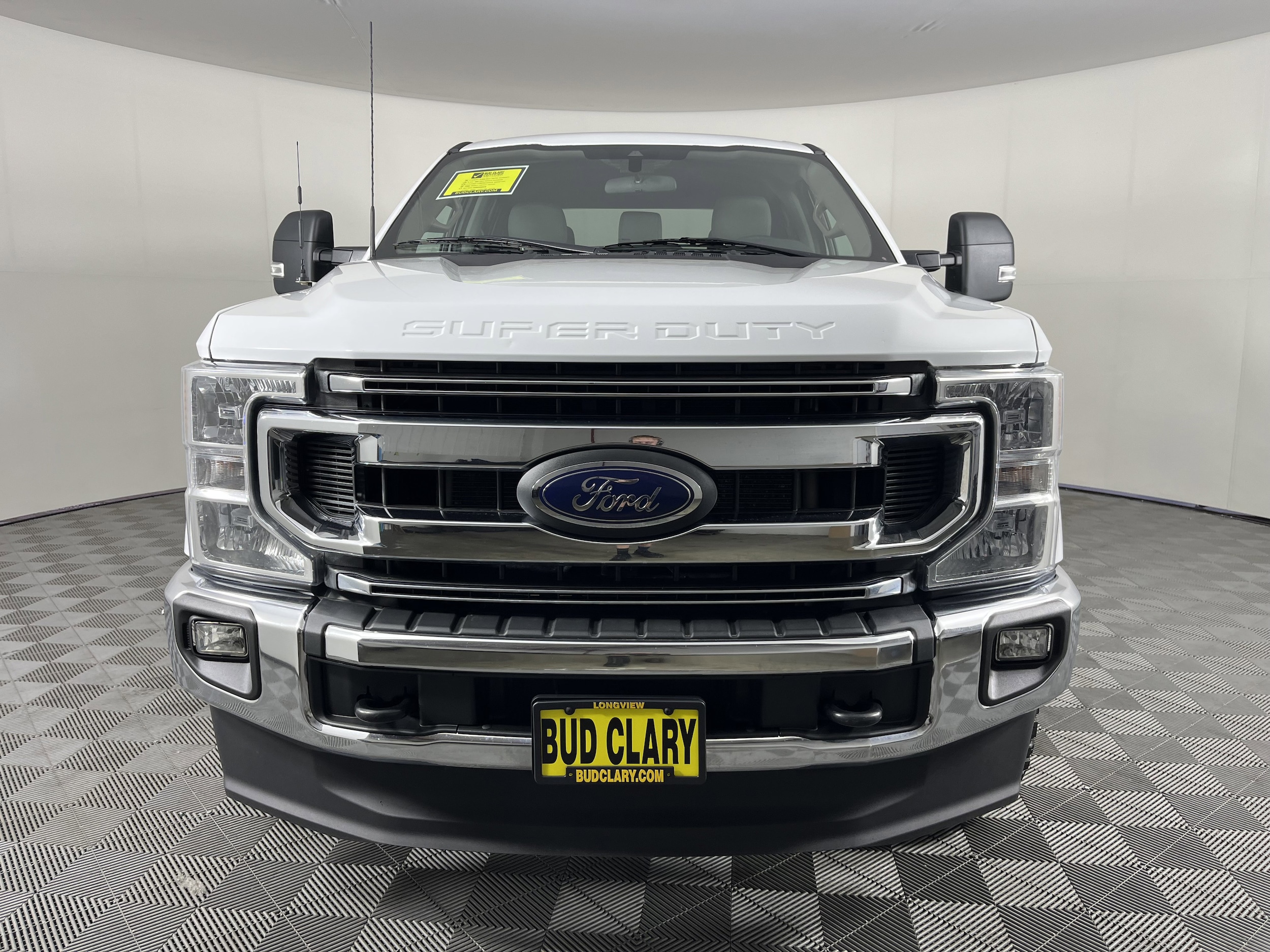 Used 2022 Ford F-350 Super Duty XLT with VIN 1FT8W3B64NED35535 for sale in Longview, WA
