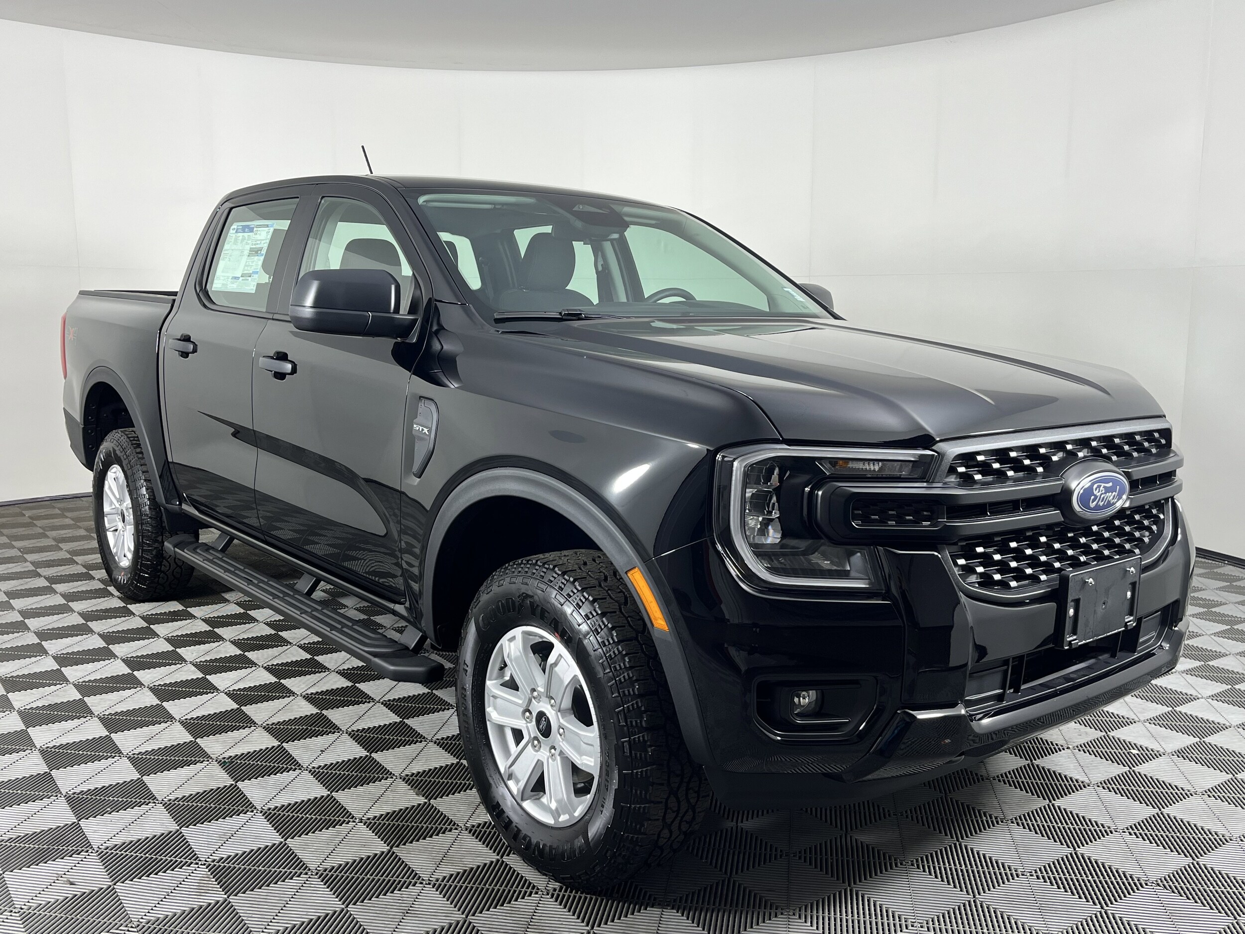 2025 Ford Ranger XL photo 3