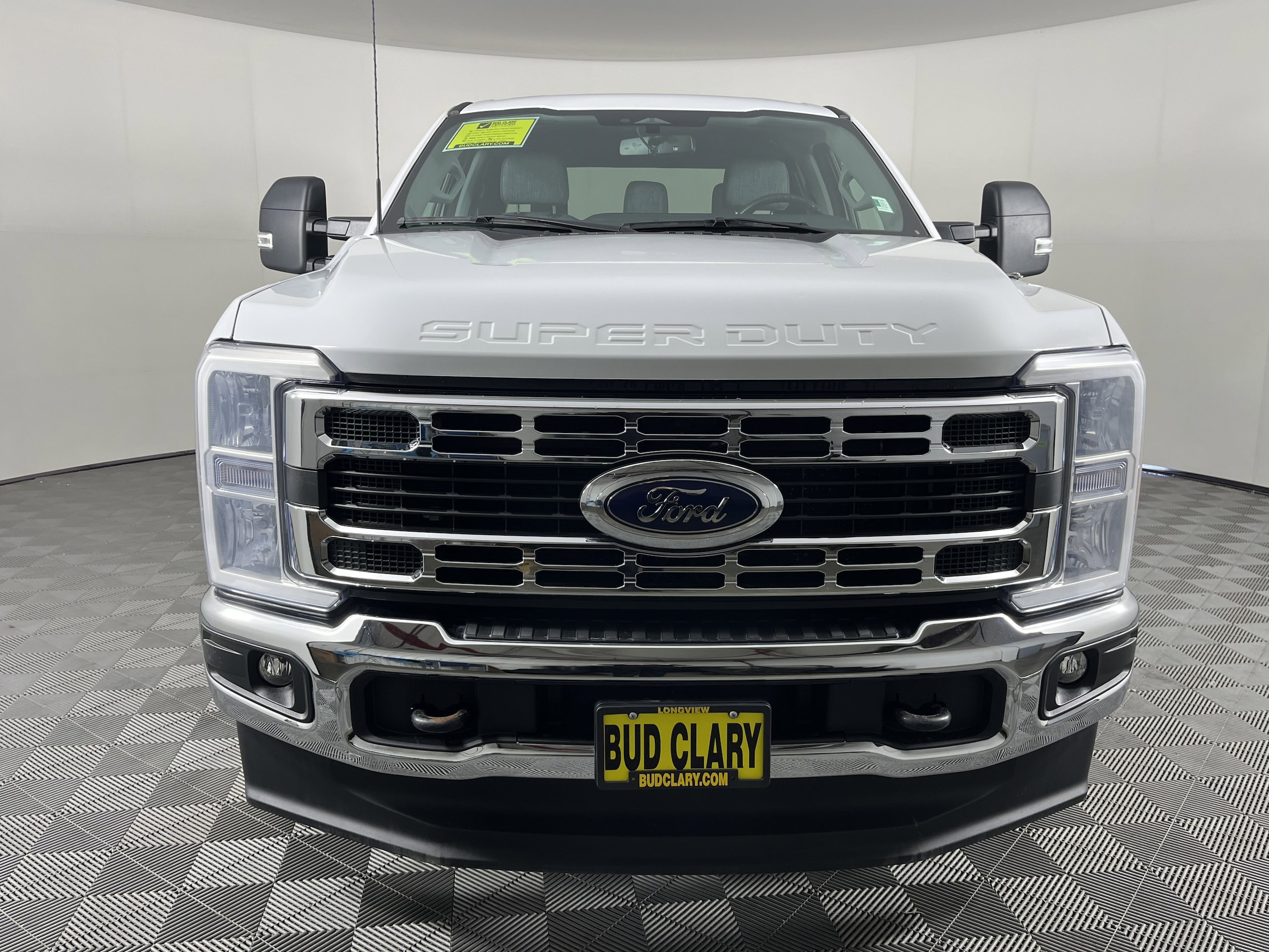 Used 2023 Ford F-350 Super Duty XLT with VIN 1FT8W3BT4PEC29739 for sale in Longview, WA