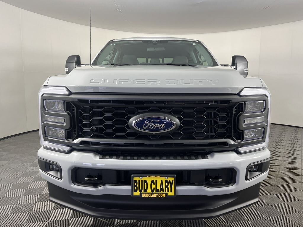 New 2025 Ford F-250SD XL Truck
