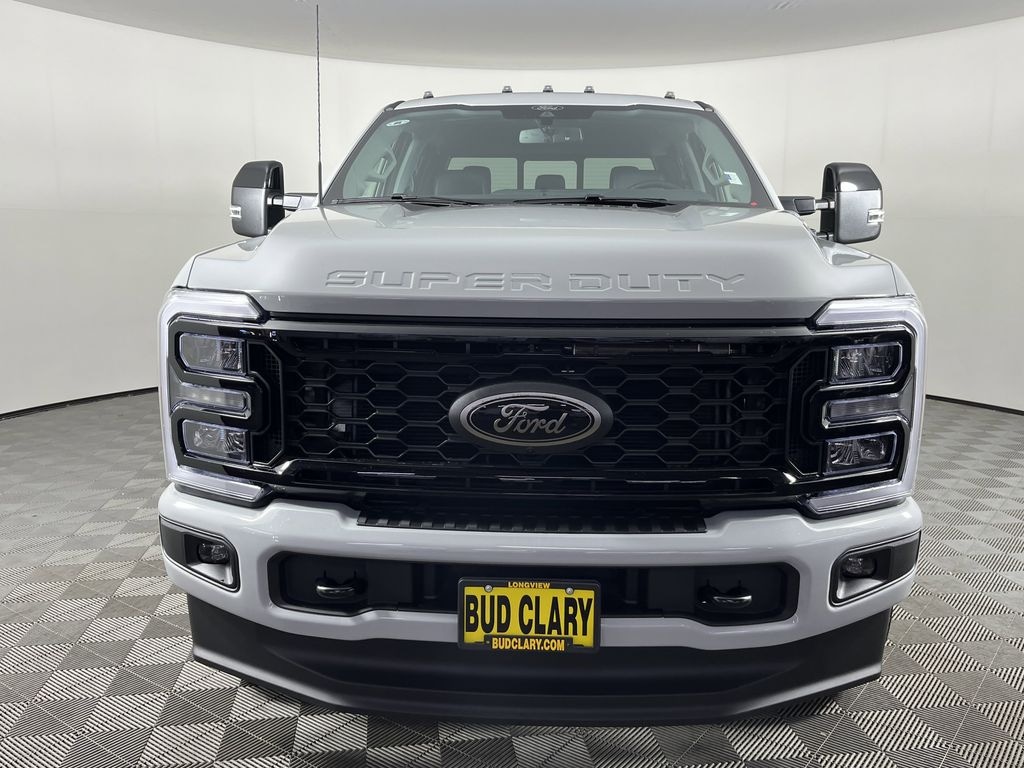 New 2025 Ford F-350SD Lariat Truck