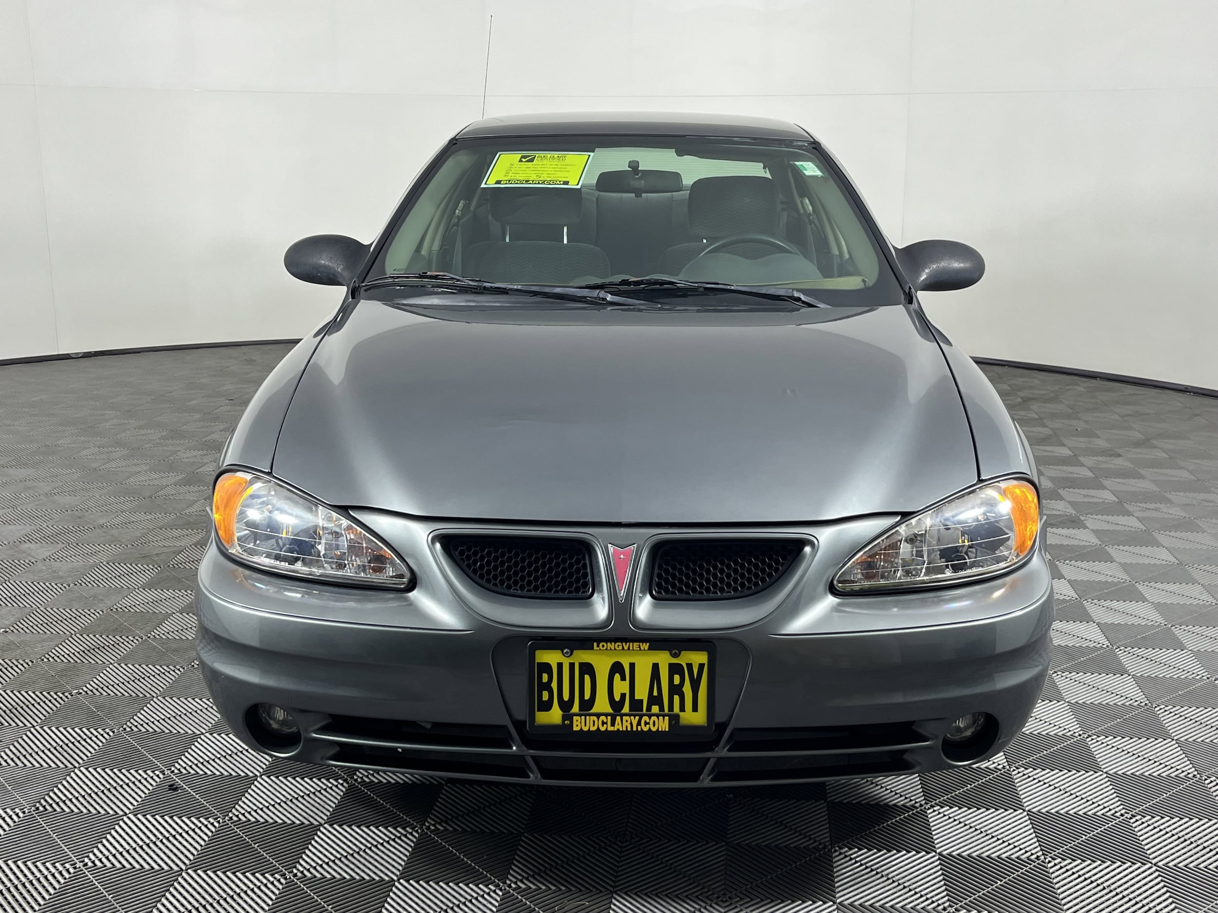 Used 2004 Pontiac Grand Am SE1 with VIN 1G2NF52E54M536388 for sale in Longview, WA