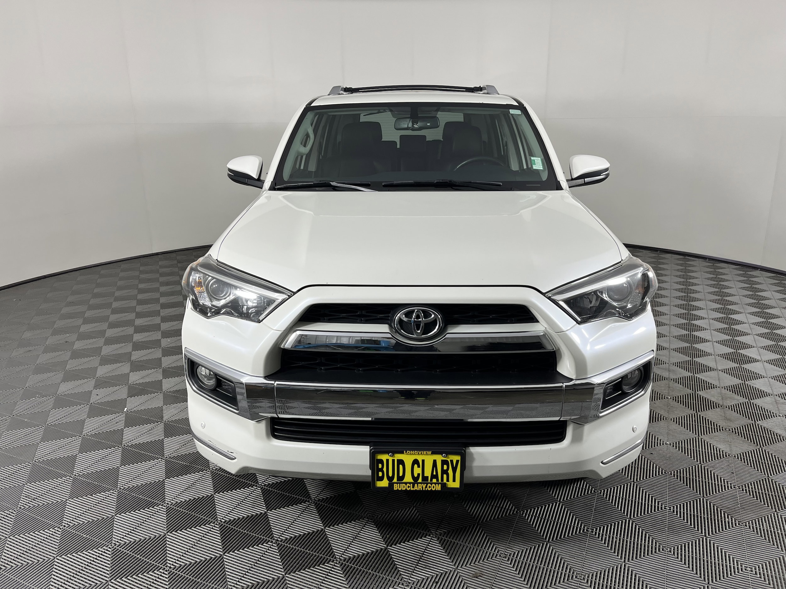 Used 2018 Toyota 4Runner Limited with VIN JTEBU5JR9J5493569 for sale in Longview, WA