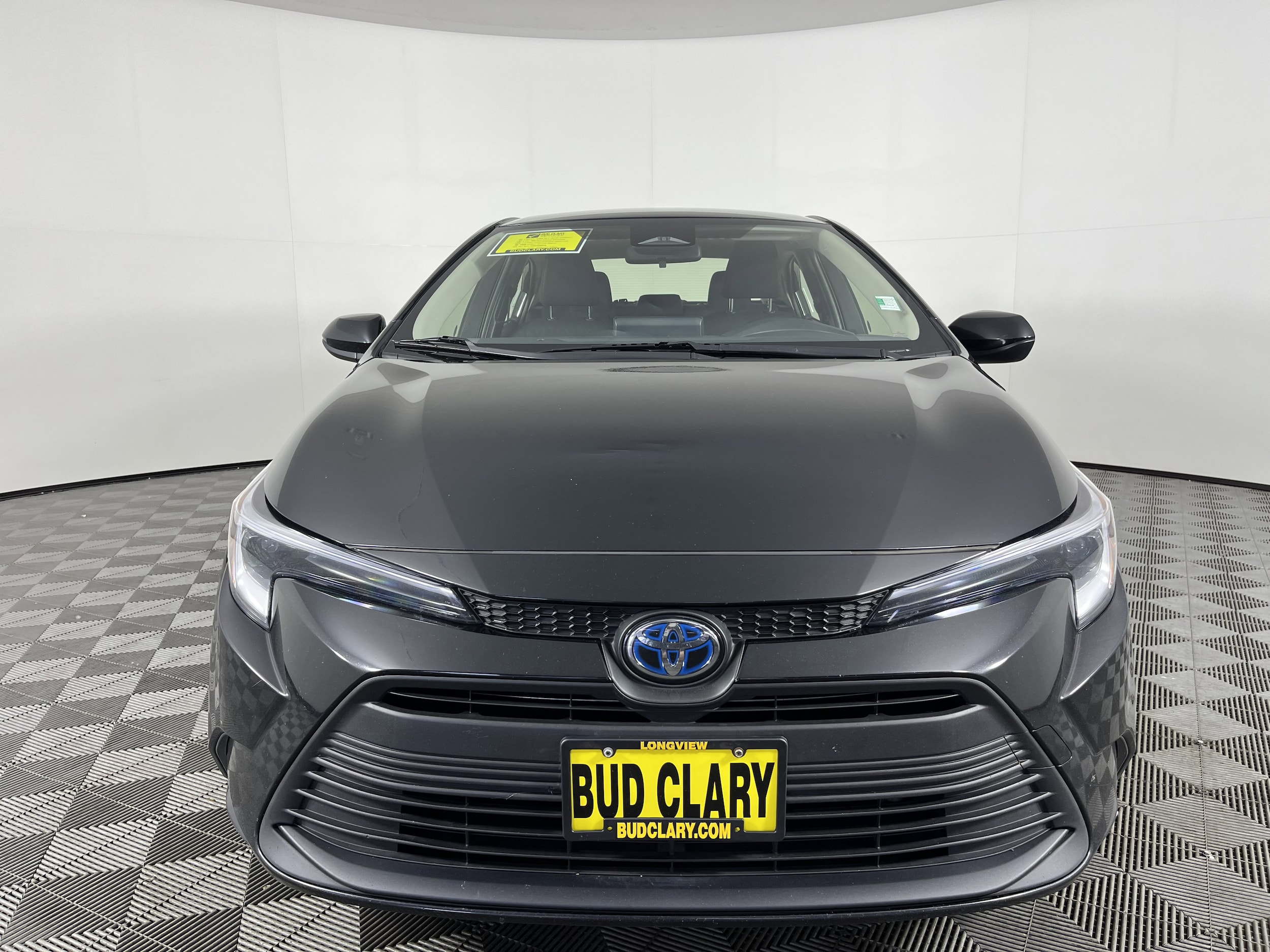 Used 2023 Toyota Corolla LE with VIN JTDBDMHE9PJ000541 for sale in Longview, WA