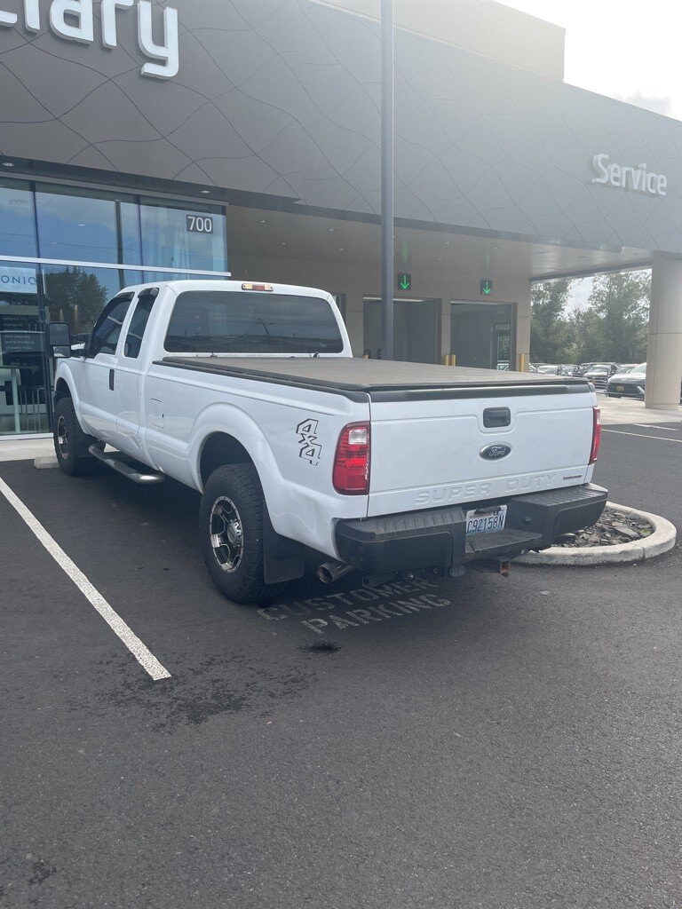 2016 Ford F-250 photo 2