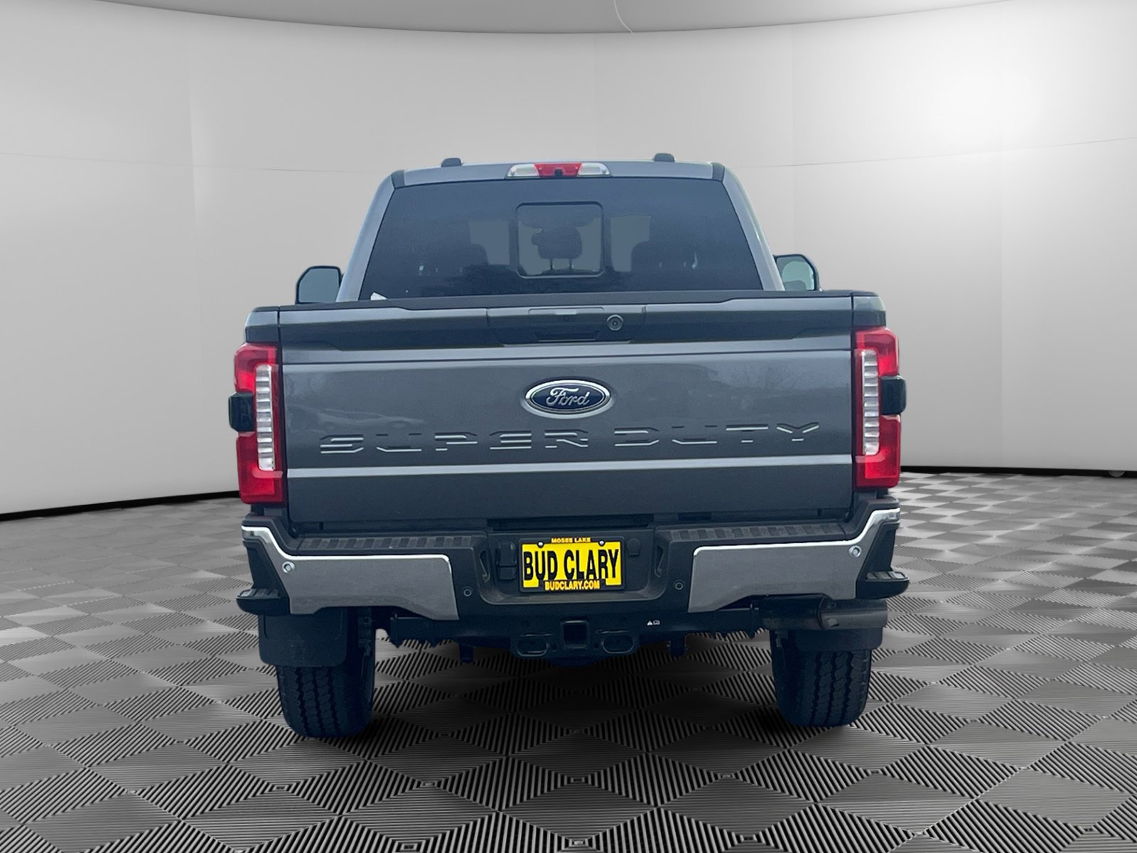 2025 Ford F-250 Lariat photo 4