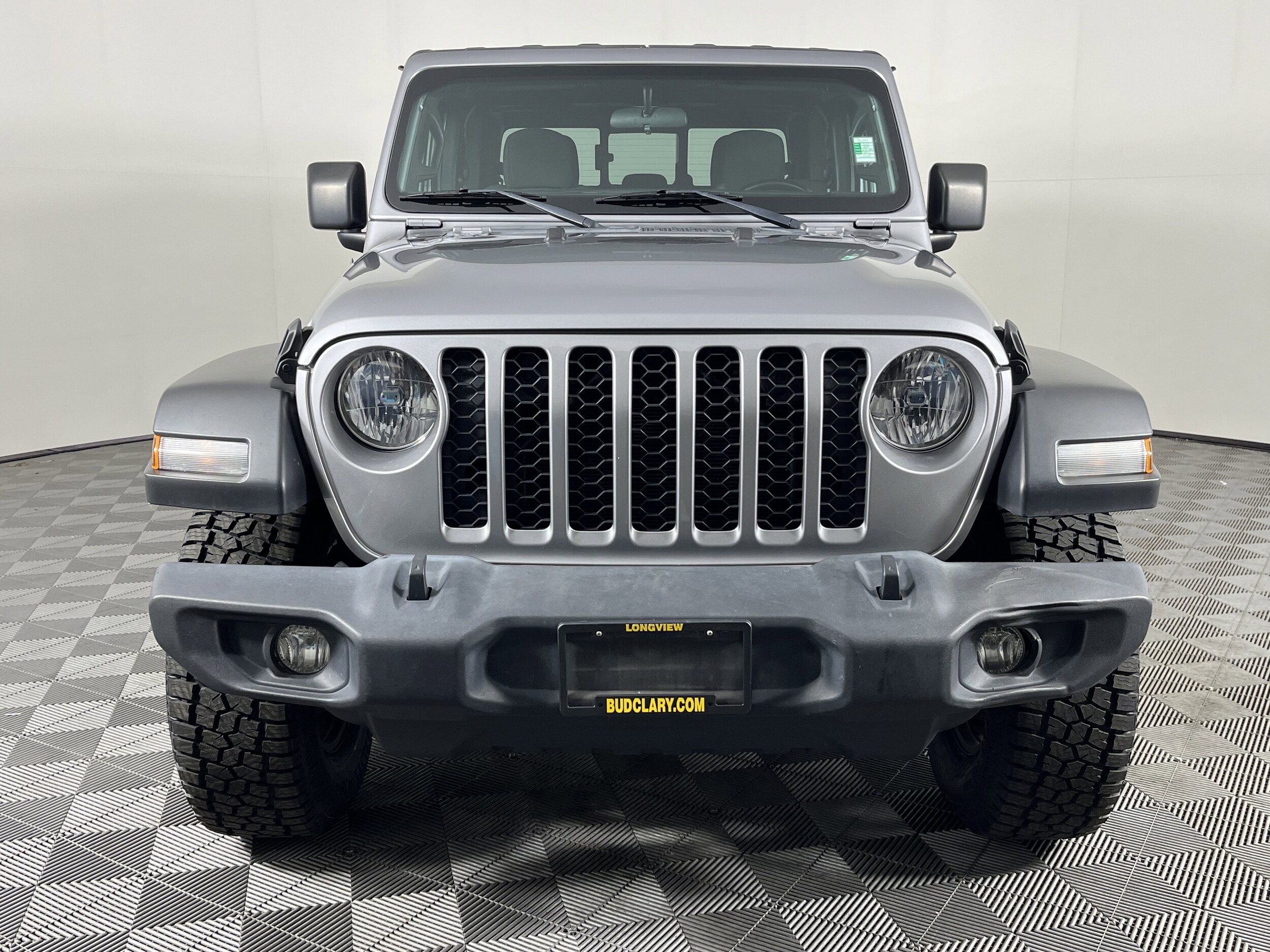 2020 Jeep Gladiator Sport S photo 2