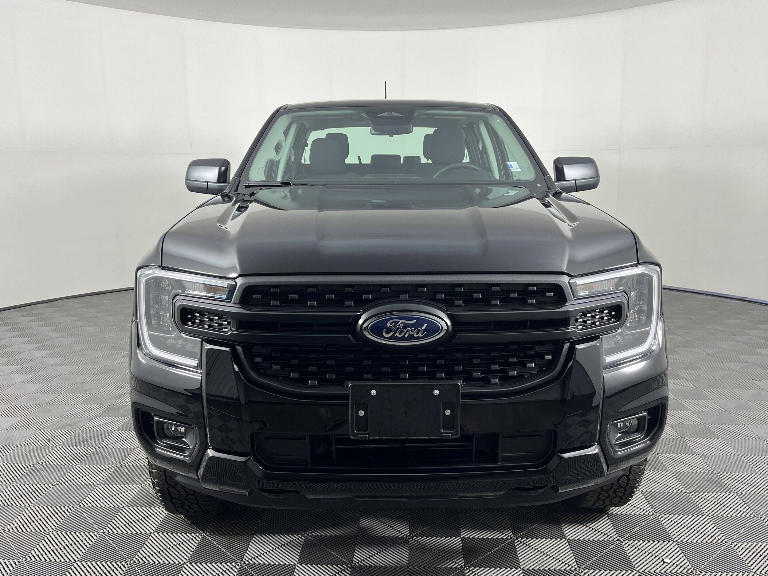 2025 Ford Ranger XL photo 2
