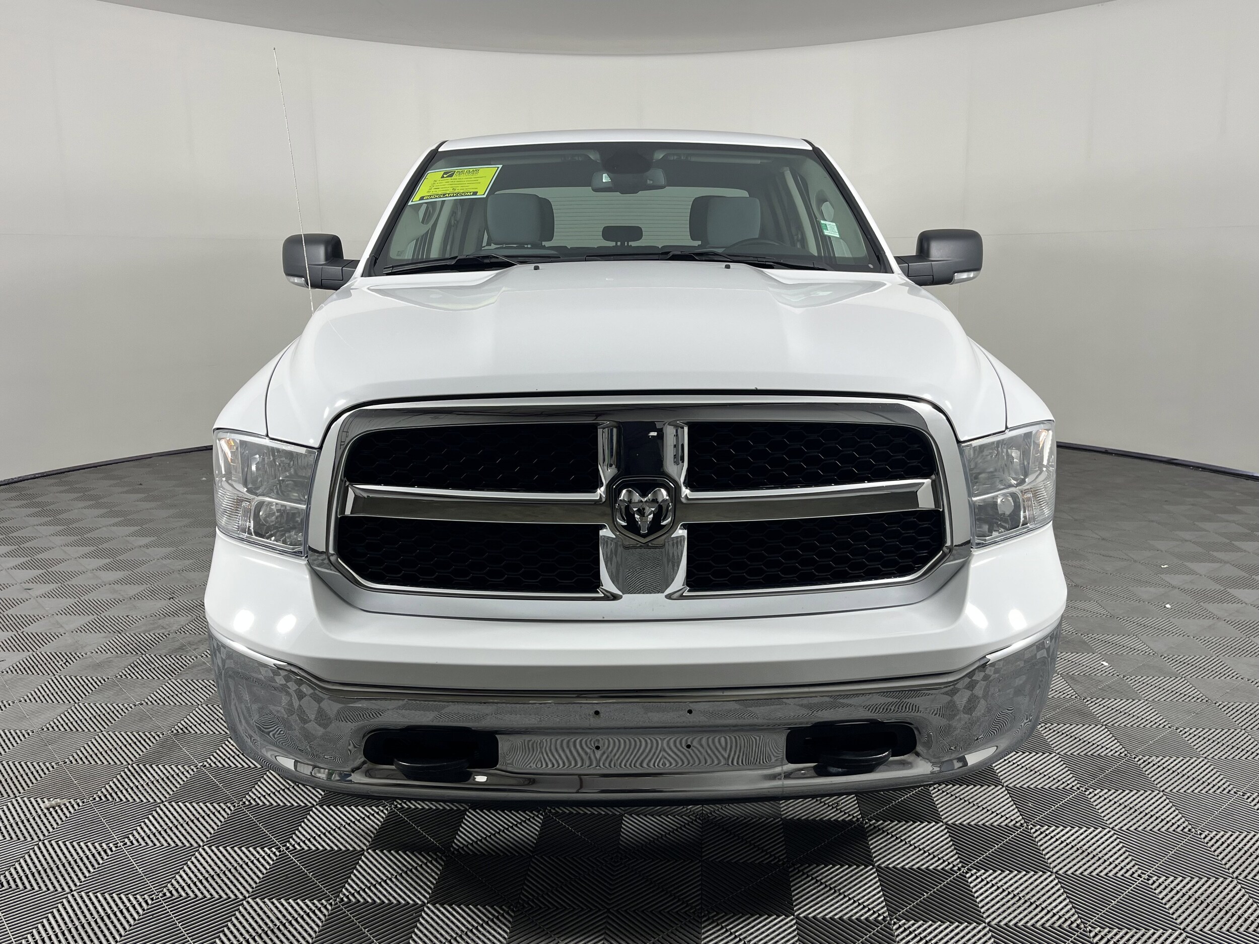2022 Ram 1500 Classic SLT photo 2