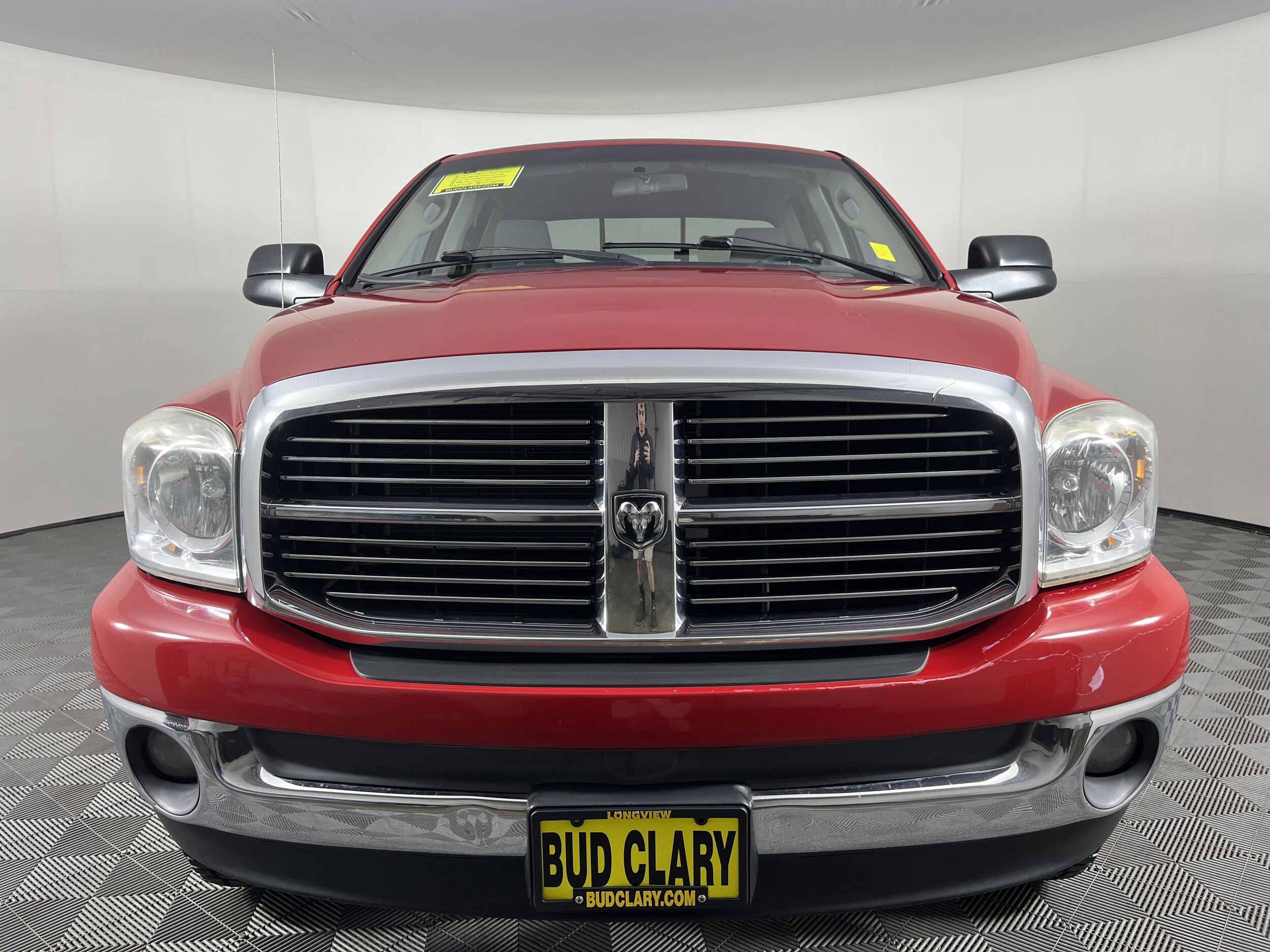 2007 Dodge Ram SLT photo 2