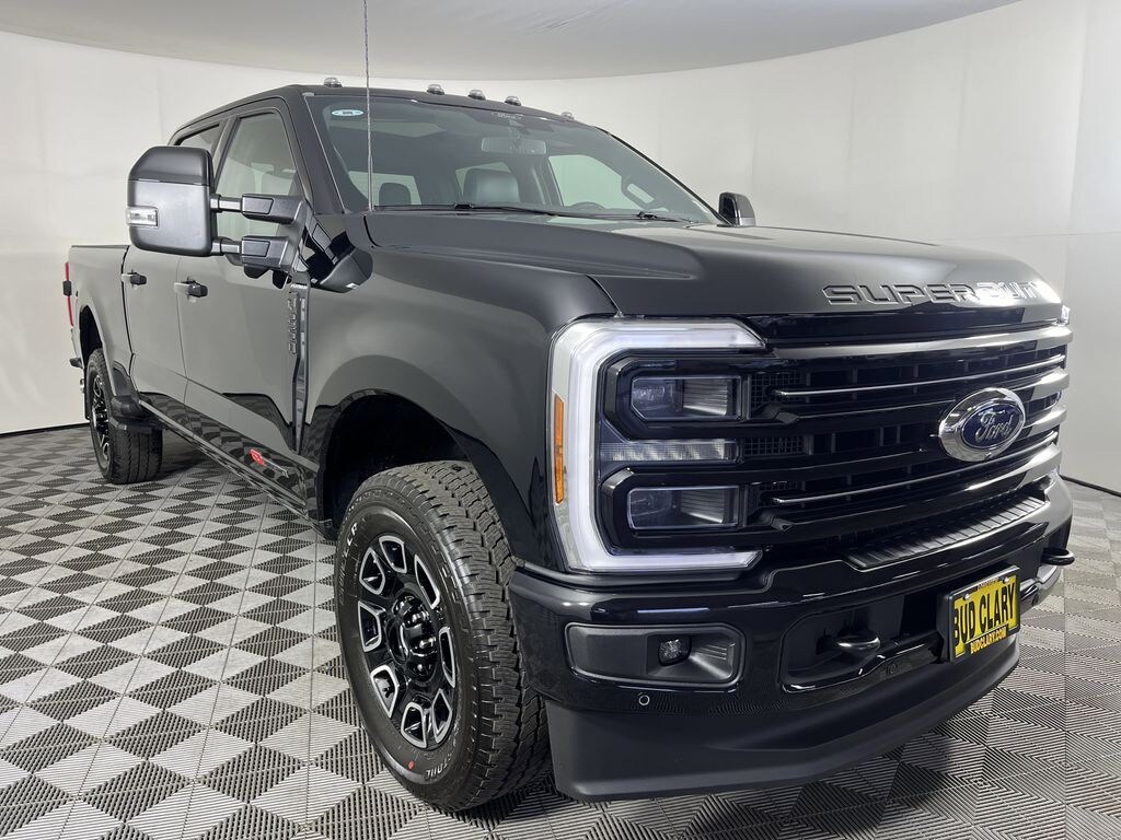 New 2025 Ford F-250SD Platinum Truck